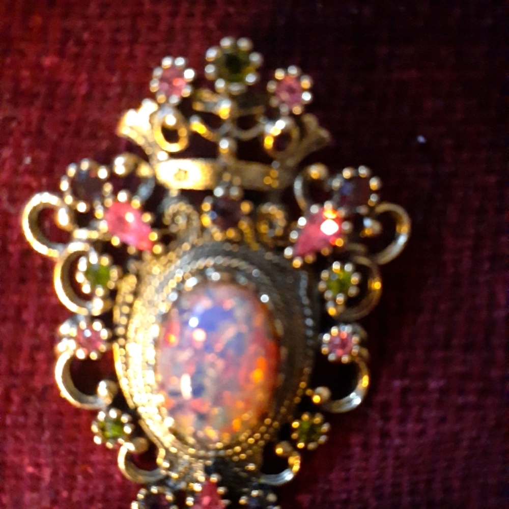 Vintage Sarah Coventry pendant/brooch